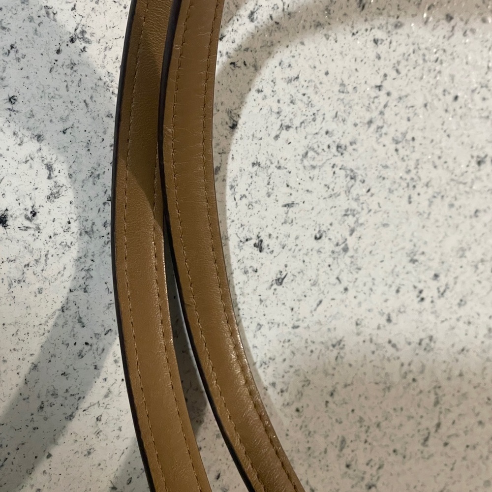 Coach Lexy in Signature Smooth Leather - Picture 9 of 15